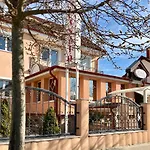 Eva Panzio Гостевой дом 4*