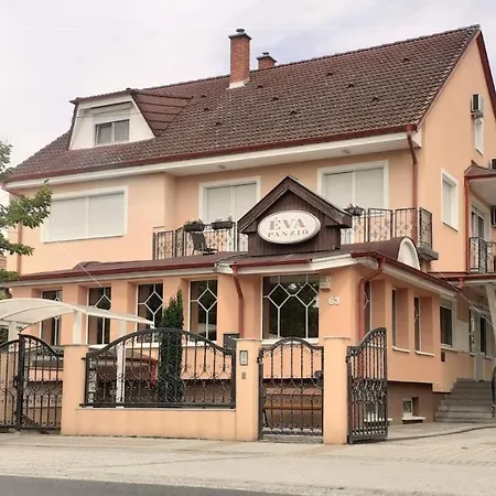 éva Panzió
