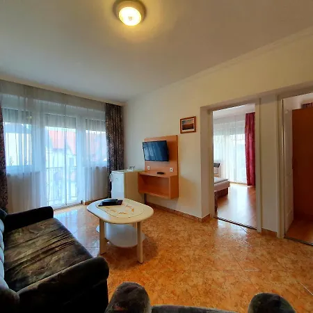 Casa de hóspedes éva Panzió 4*