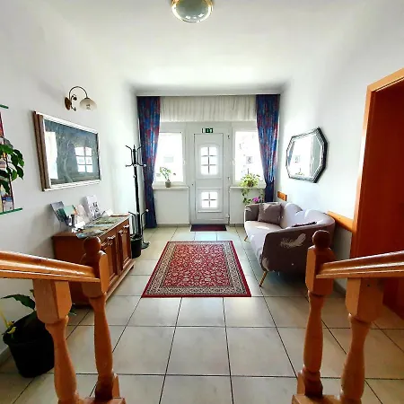 éva Panzió Casa de hóspedes 4*