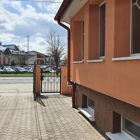 Eva Panzio بيت ضيافة Sárvár