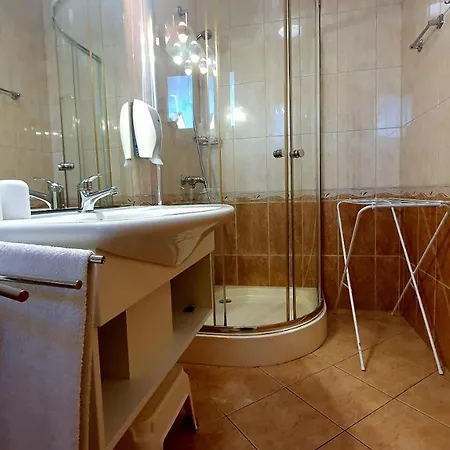 éva Panzió Casa de hóspedes 4*