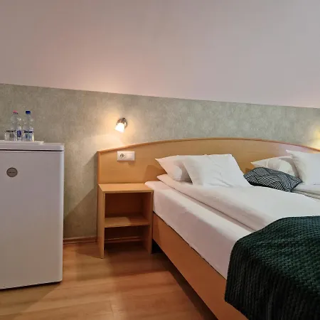 Casa de hóspedes éva Panzió 4*