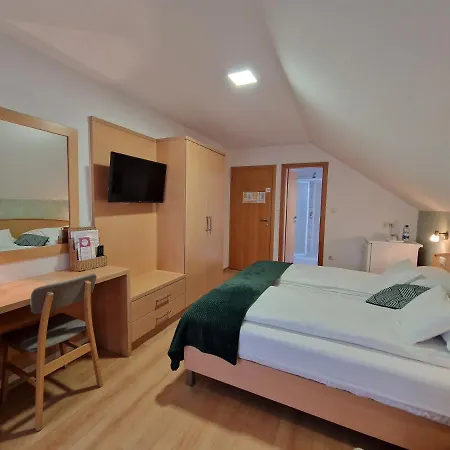 Casa de hóspedes éva Panzió Sárvár