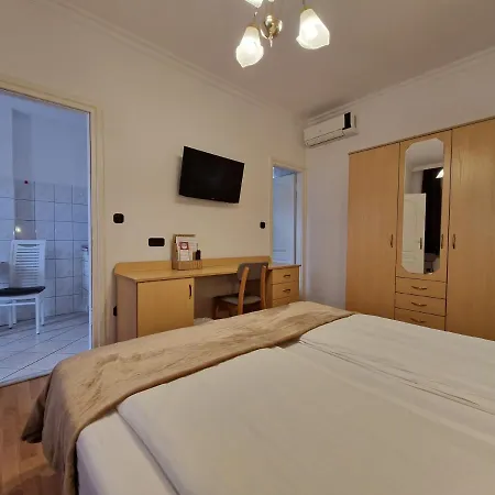 Casa de hóspedes éva Panzió 4*