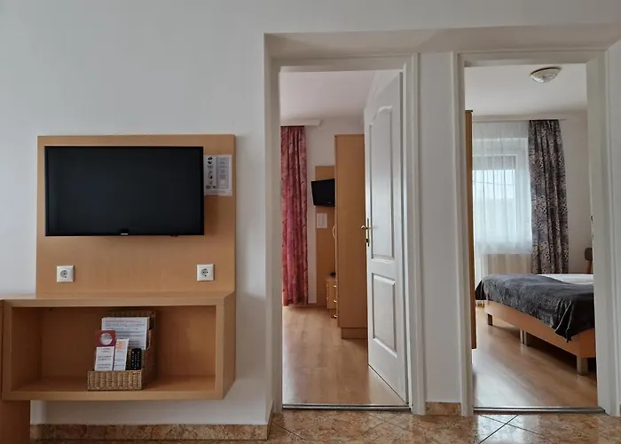 Pensionat Eva Panzio 4*