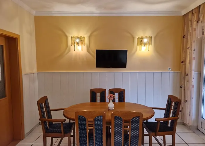 Eva Panzio Pensionat 4*